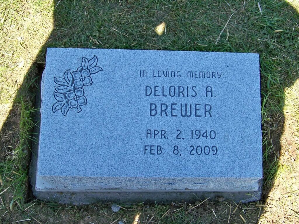 Brewer Bevel Marker With Flowers